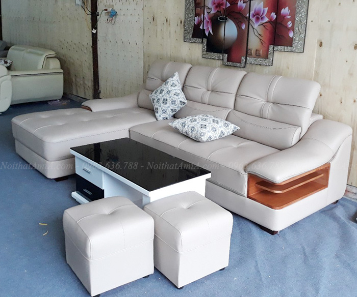 Hình ảnh Mẫu sản phẩm ghế sofa da đẹp chụp tại Tổng kho nội thất AmiA