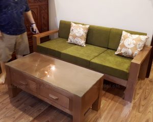 Hình ảnh Mẫu ghế sofa văng gỗ nhỏ xinh đẹp cho không gian căn phòng khách nhỏ gia đình