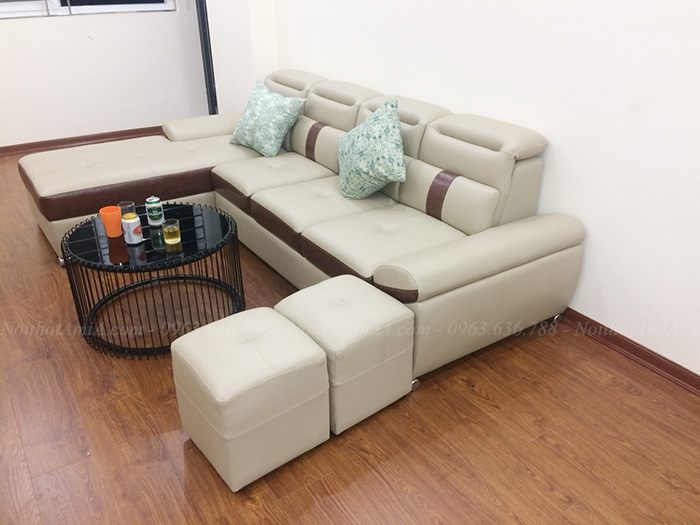 Hình ảnh Bộ bàn ghế sofa đẹp hiện đại chụp tại phòng khách nhà khách hàng