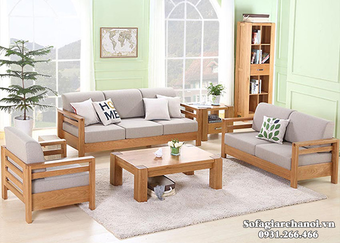 Hình ảnh Bộ bàn ghế sofa gỗ đẹp bài trí trong phòng khách gia đình