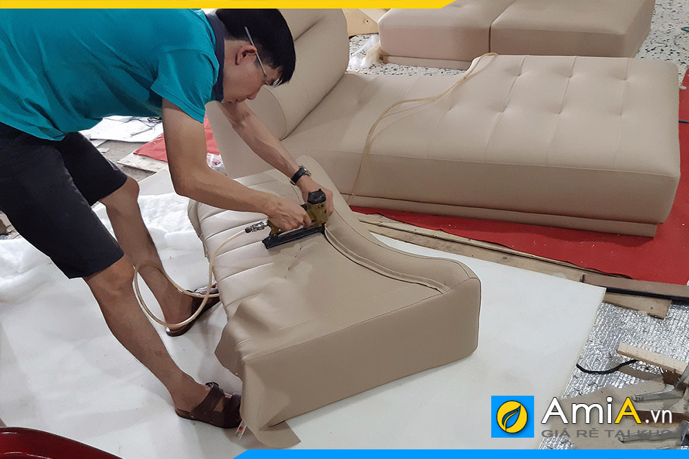 nhận làm sofa da theo yêu cầu giá rẻ như hàng có sẵn