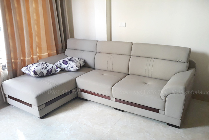 Hình ảnh Ghế sofa da đẹp chữ L trong phòng khách nhà khách hàng