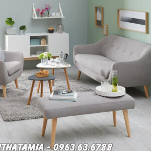 Hình ảnh Ghế sofa nhỏ xinh kết hợp cùng bàn trà hiện đại cho căn phòng khác nhỏ