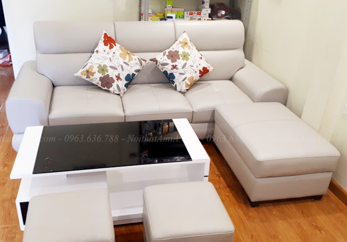 Hình ảnh Mẫu sofa văng đẹp chất liệu da kết hợp bàn trà kính đẹp