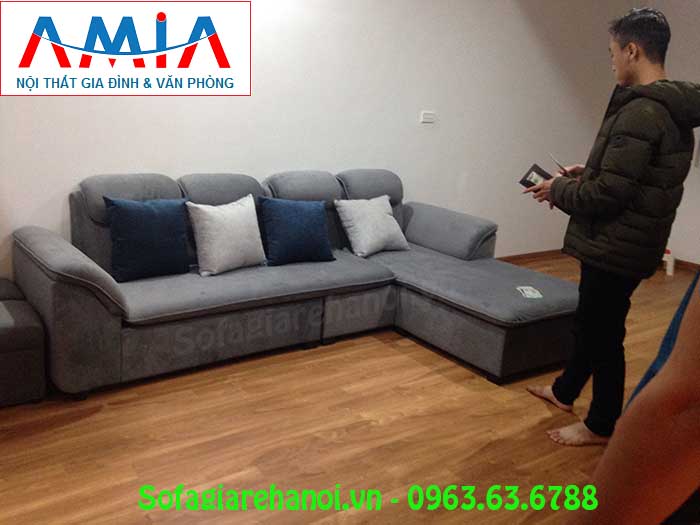 Hình ảnh sofa góc chữ L với chất liệu nỉ nhung thật ấm áp và êm ái cho mùa đông