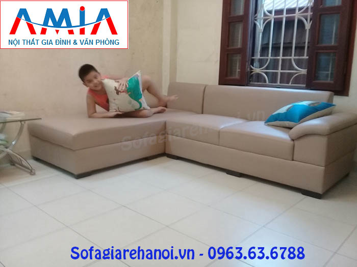 Hình ảnh cho mẫu sofa da góc chữ L nhỏ cho căn phòng khách vừa và nhỏ