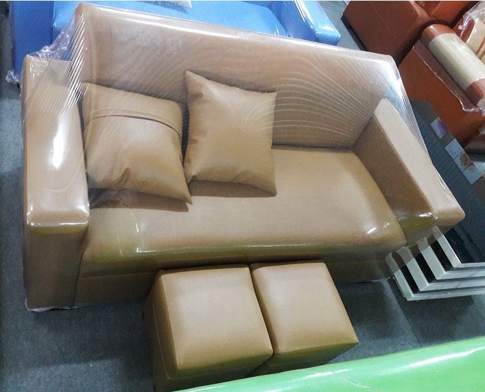 Hình ảnh ghế sofa văng giá rẻ dưới 3 triệu đồng tại Hà Nội với màu nâu vàng nhạt