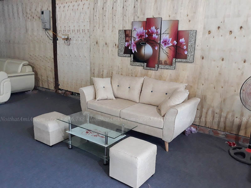 Hình ảnh Sofa văng nhỏ xinh cho không gian căn phòng khách nhỏ gia đình